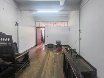 *****อาคารพาณิชย์มือสอง 3 ชั้น ติดถนนพระราม 4 เขตคลองเตย เนื้อที่กว้างเกือบถึง 11 ตร.ว เหมาะสำหรับการการค้าขายหรืออยู่อาศัย เดินทางสะดวก เชื่อมต่อถนนพระราม 4 และถนนสุขุมวิท ใกล้โครงการรถไฟฟ้าสายสีเขียว "สถานีพระขโนง" จองเลย!